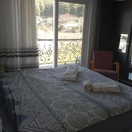 Gelinkizi Hotel de apartamente *